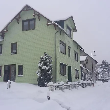 Komplettes Haus Mit Drei Etagen Und Einmaligem Bergpanorama *