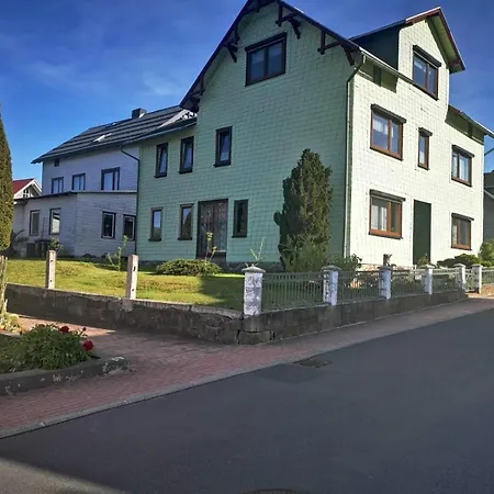 Komplettes Haus Mit Drei Etagen Und Einmaligem Bergpanorama * Gehlberg